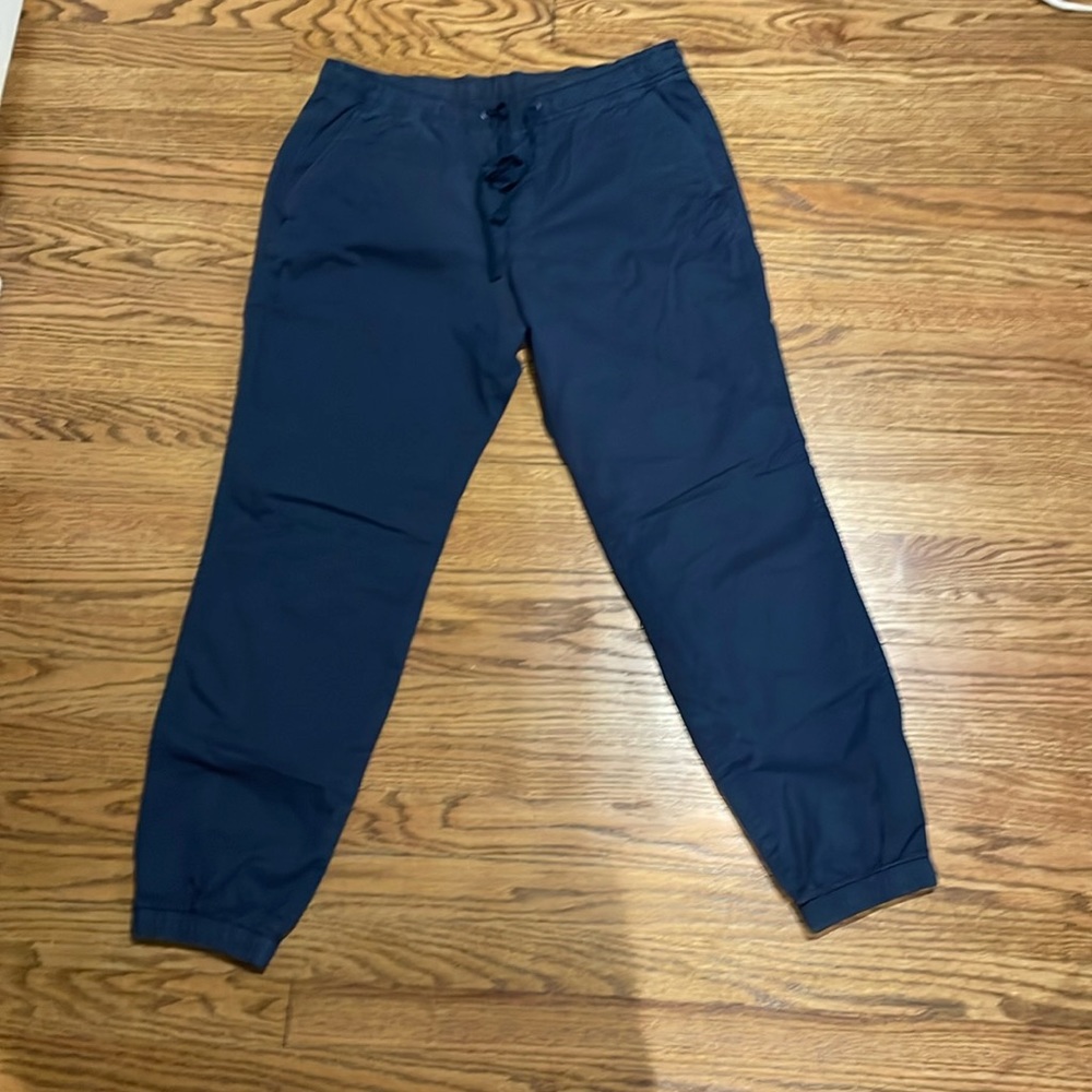 Men’s Navy Khaki Joggers Size M